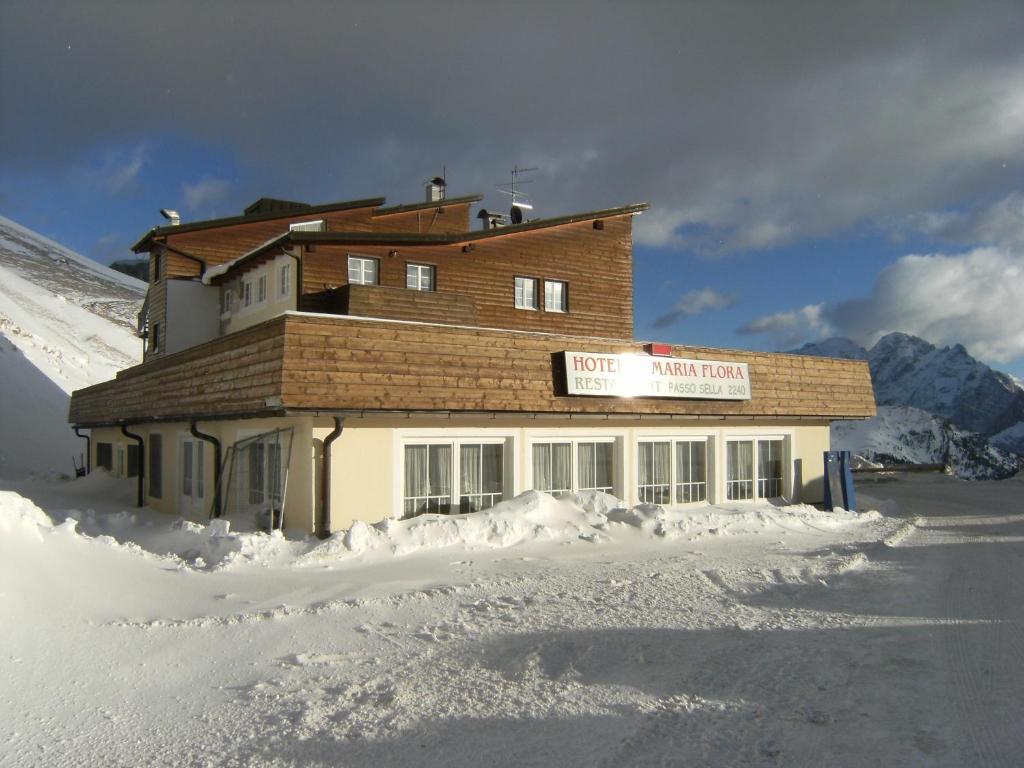 Maria Flora Hotel